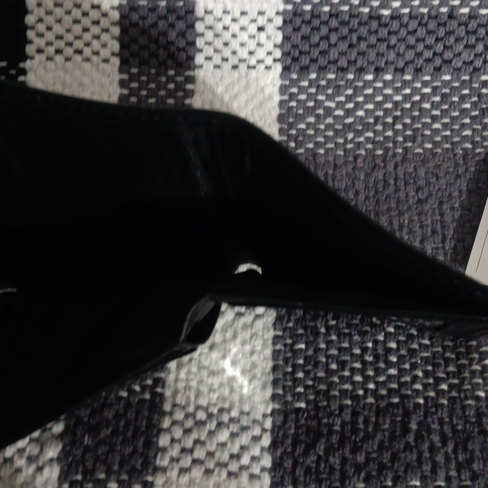 Perry Ellis - Picture 7 of 7